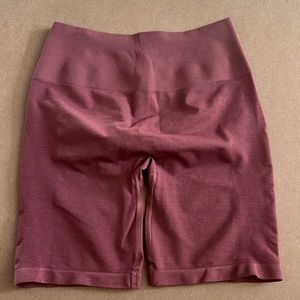 Alphalete Amplify 6.5” Shorts - Autumn